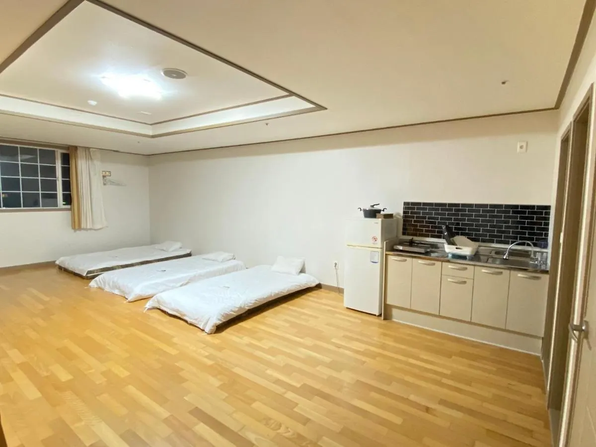 Arbon Youth Hostel & Resort Jeju 2*,  South Korea